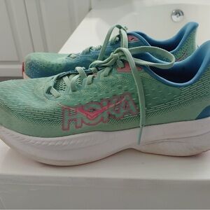 Hoka Women's Mach 6 Teal and Pink Athletic Shoes